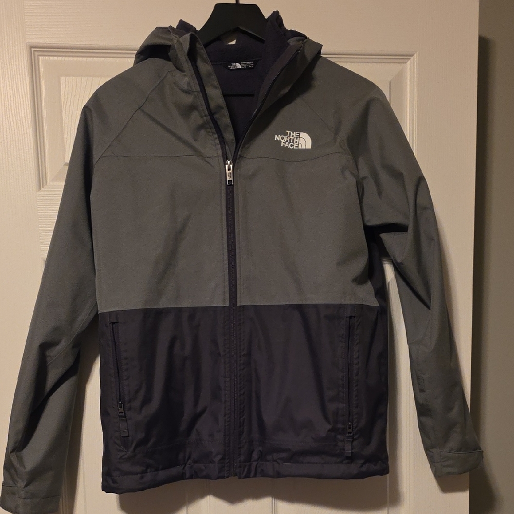 The North Face Men's Two-Tone Gray and Black Performance Jacket